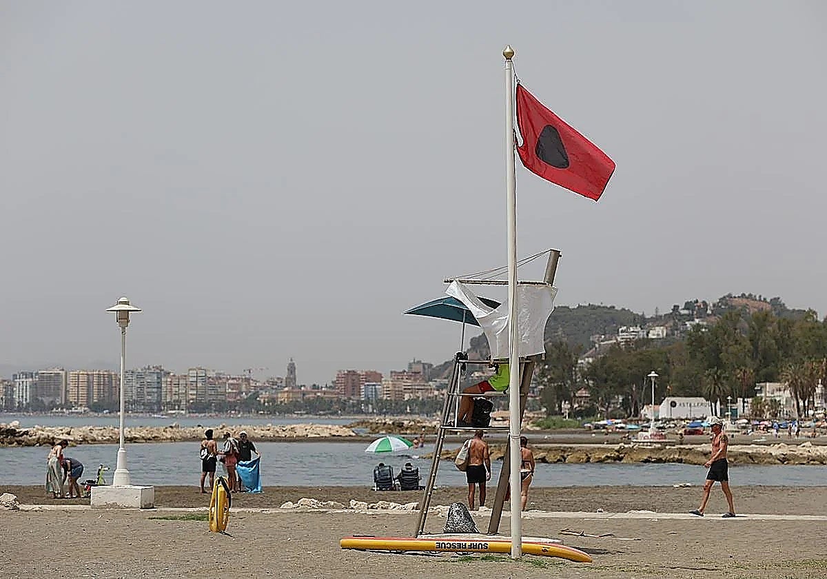 Málaga sperrt drei Strände für Badende